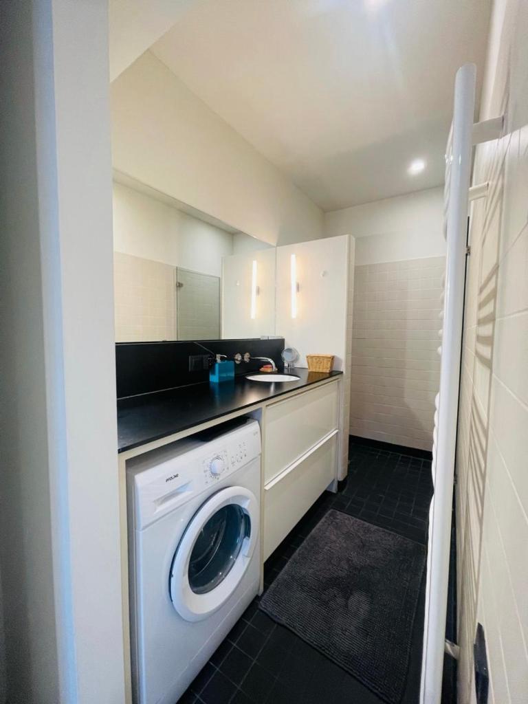 Down Town Penthouse With Private Parking Apartment Brussels Ngoại thất bức ảnh